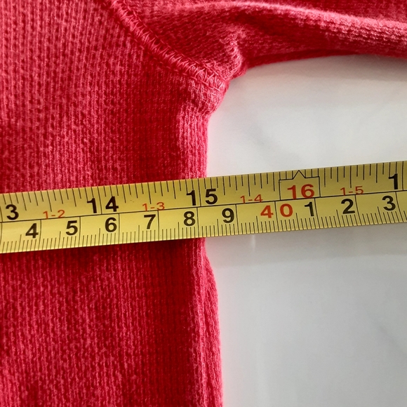 LUCKY BRAND Red EUC Medium Long Sleeves Scoop Neck Top - Picture 9 of 12